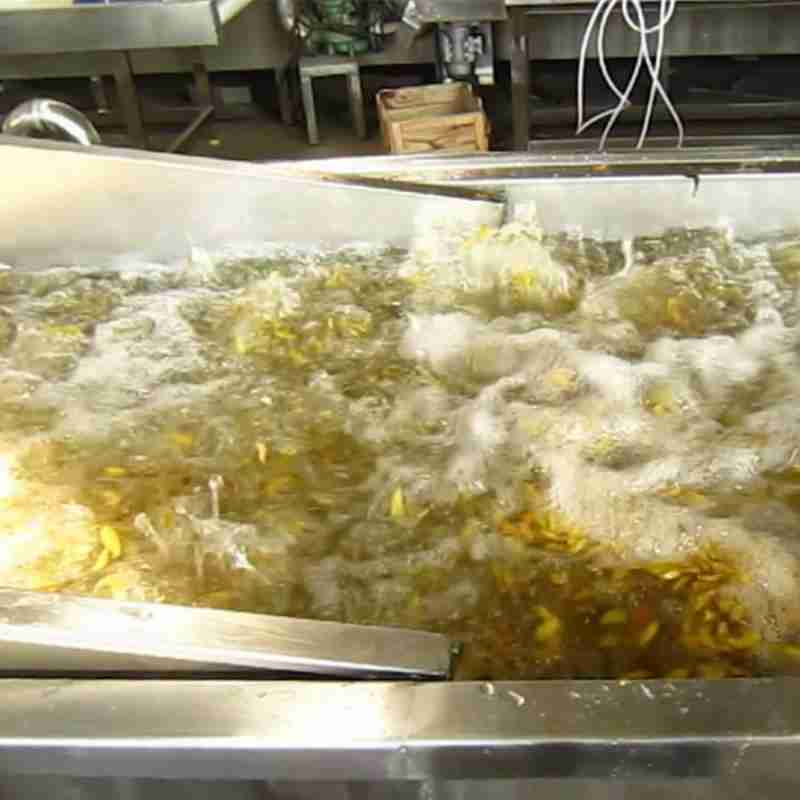 小米椒清洗流水線的選擇應(yīng)該注意什么，價(jià)格怎么樣？